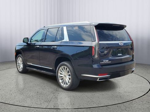 Certified 2024 Cadillac Escalade Premium Luxury w/ LPO, Floor Liner Package AWD/4WD image 4