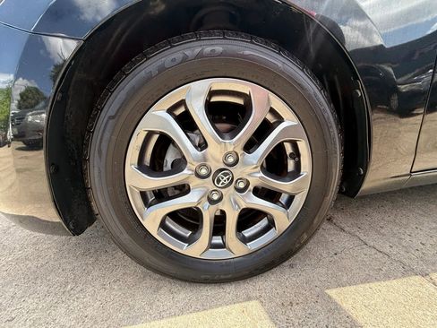 Used 2020 Toyota Yaris LE FWD image 21