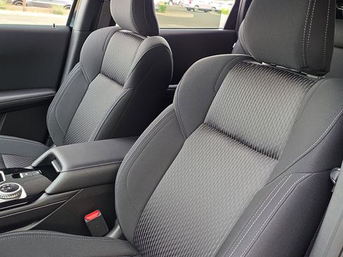 New 2026 Mitsubishi Outlander ES FWD image 13