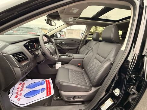 New 2026 Nissan Rogue Platinum w/ Tech Package image 12