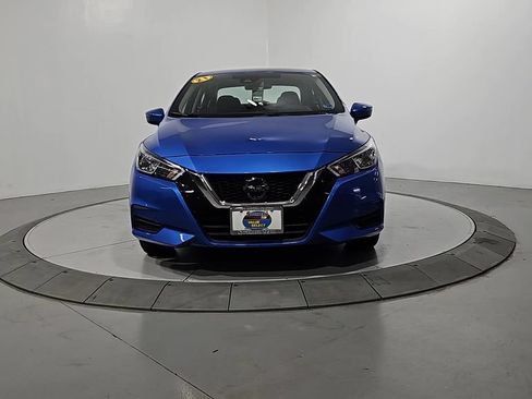 Used 2021 Nissan Versa SV FWD image 9