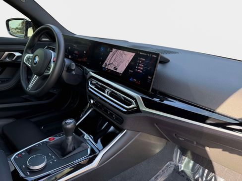 Used 2024 BMW M2 w/ Lighting Package image 30