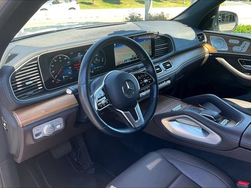Certified 2023 Mercedes-Benz GLS 450 4MATIC image 10