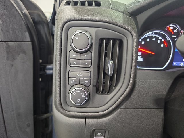 Used 2022 Chevrolet Silverado 1500 Custom Trail Boss w/ Safety Confidence Package AWD/4WD image 14