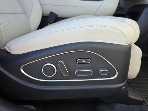New 2026 Hyundai Palisade Calligraphy FWD image 14