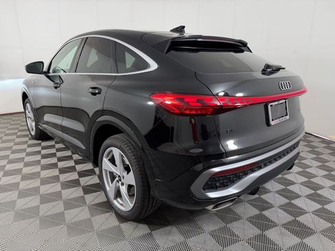 Certified 2025 Audi Q5 Premium Plus w/ Premium Plus AWD/4WD image 3