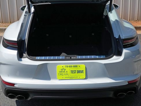 Used 2025 Porsche Panamera w/ Premium Package RWD image 10