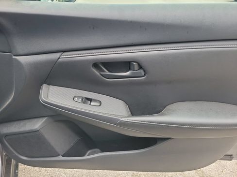 Used 2024 Nissan Sentra S FWD image 18