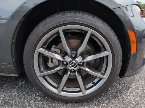 Used 2022 MAZDA MX-5 Miata RF Grand Touring w/ Weather Package RWD image 11