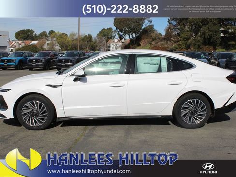 New 2025 Hyundai Sonata SEL image 2