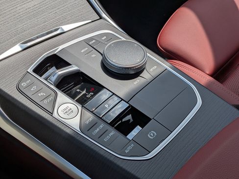 New 2026 BMW 330i Sedan w/ Premium Package RWD image 26