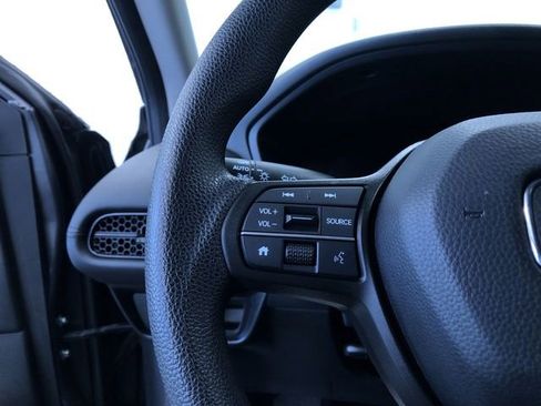 Used 2025 Honda HR-V LX image 24