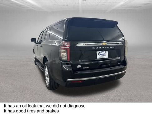 Used 2021 Chevrolet Suburban LT AWD/4WD image 10