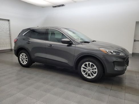 Used 2020 Ford Escape SE image 11