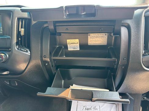 Used 2018 Chevrolet Silverado 1500 Custom w/ Custom Value Package AWD/4WD image 34
