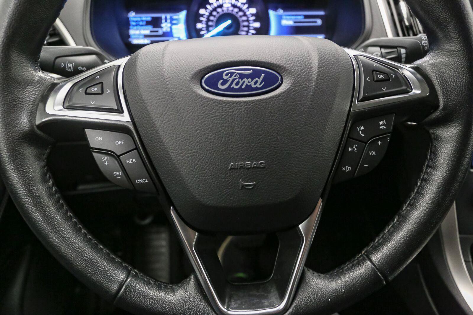 Used 2024 Ford Edge SEL AWD/4WD image 31