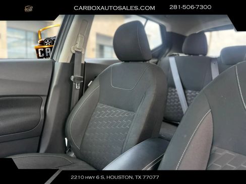 Used 2024 Nissan Kicks SV FWD image 16