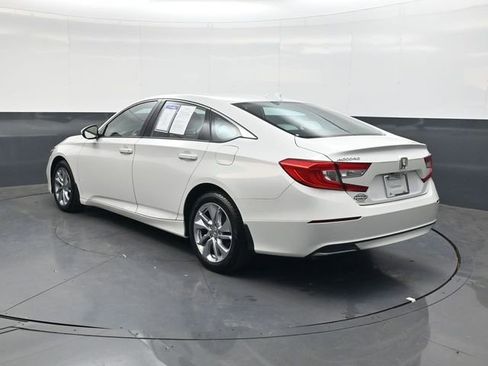 Used 2019 Honda Accord LX image 6