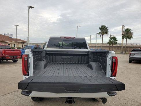 New 2026 GMC Sierra 2500 Denali w/ Denali Reserve Package image 14