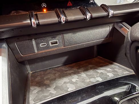 Used 2024 Chevrolet Colorado Trail Boss w/ Advanced Trailering Package image 15