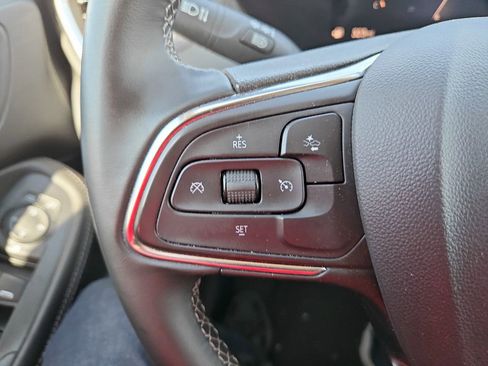 Used 2025 Buick Encore GX Preferred image 18