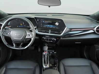 Used 2025 Chevrolet Trax RS w/ Sunroof Package