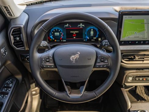 Certified 2025 Ford Bronco Sport Badlands w/ Badlands Tech Package AWD/4WD image 24
