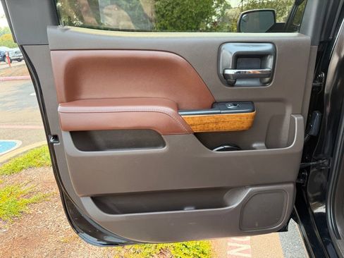 Used 2016 Chevrolet Silverado 1500 High Country AWD/4WD image 31