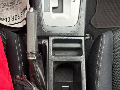 Used 2015 Subaru Crosstrek 2.0i Premium image 29