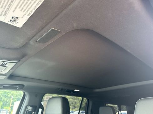 Used 2025 Chevrolet Suburban LT w/ Comfort Package AWD/4WD image 20