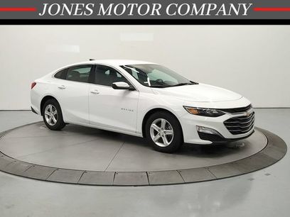 Used 2024 Chevrolet Malibu LS w/ Driver Confidence Package