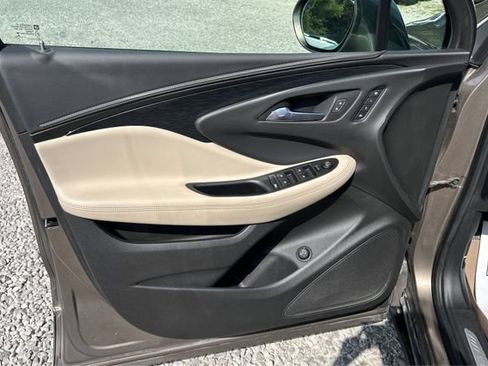 Used 2018 Buick Envision Essence AWD/4WD image 20