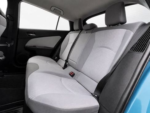 Used 2021 Toyota Prius Prime LE FWD image 17