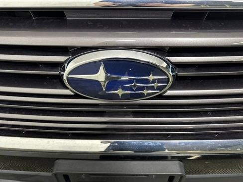 Used 2022 Subaru Ascent Limited w/ Technology Package AWD/4WD image 8