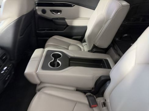Used 2023 Honda Pilot Touring image 24