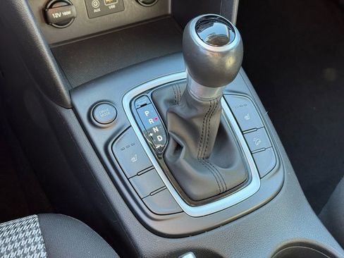 Used 2018 Hyundai Kona SEL image 30