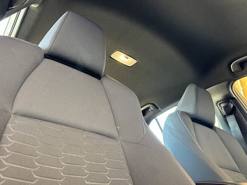 Used 2024 Toyota Corolla SE image 17