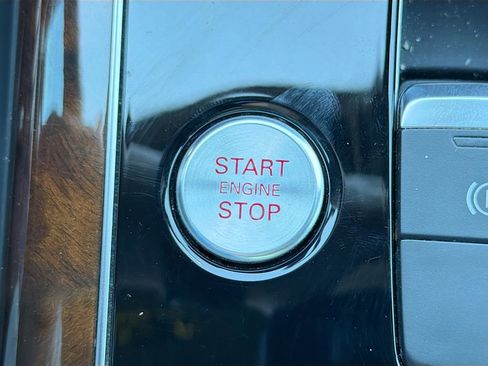 Used 2016 Audi A8 L 4.0T image 40