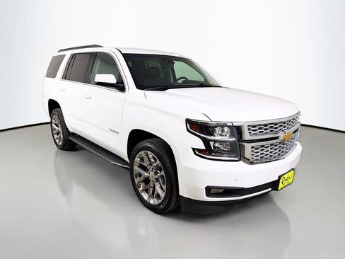 Used 2020 Chevrolet Tahoe LT w/ Luxury Package AWD/4WD image 4