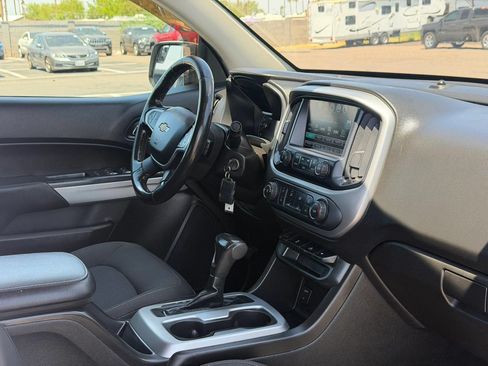 Used 2018 Chevrolet Colorado LT RWD image 29