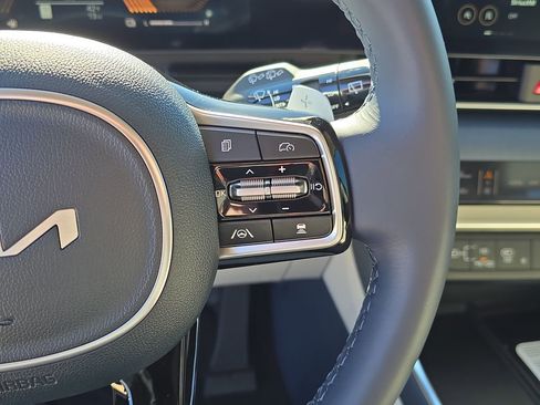 New 2026 Kia Carnival EX image 31