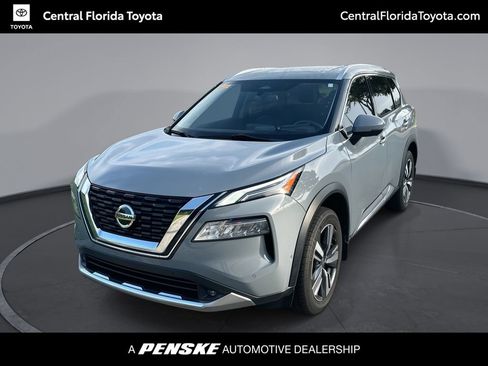Used 2021 Nissan Rogue Platinum FWD image 1