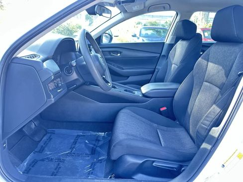 Used 2023 Honda Accord LX image 13