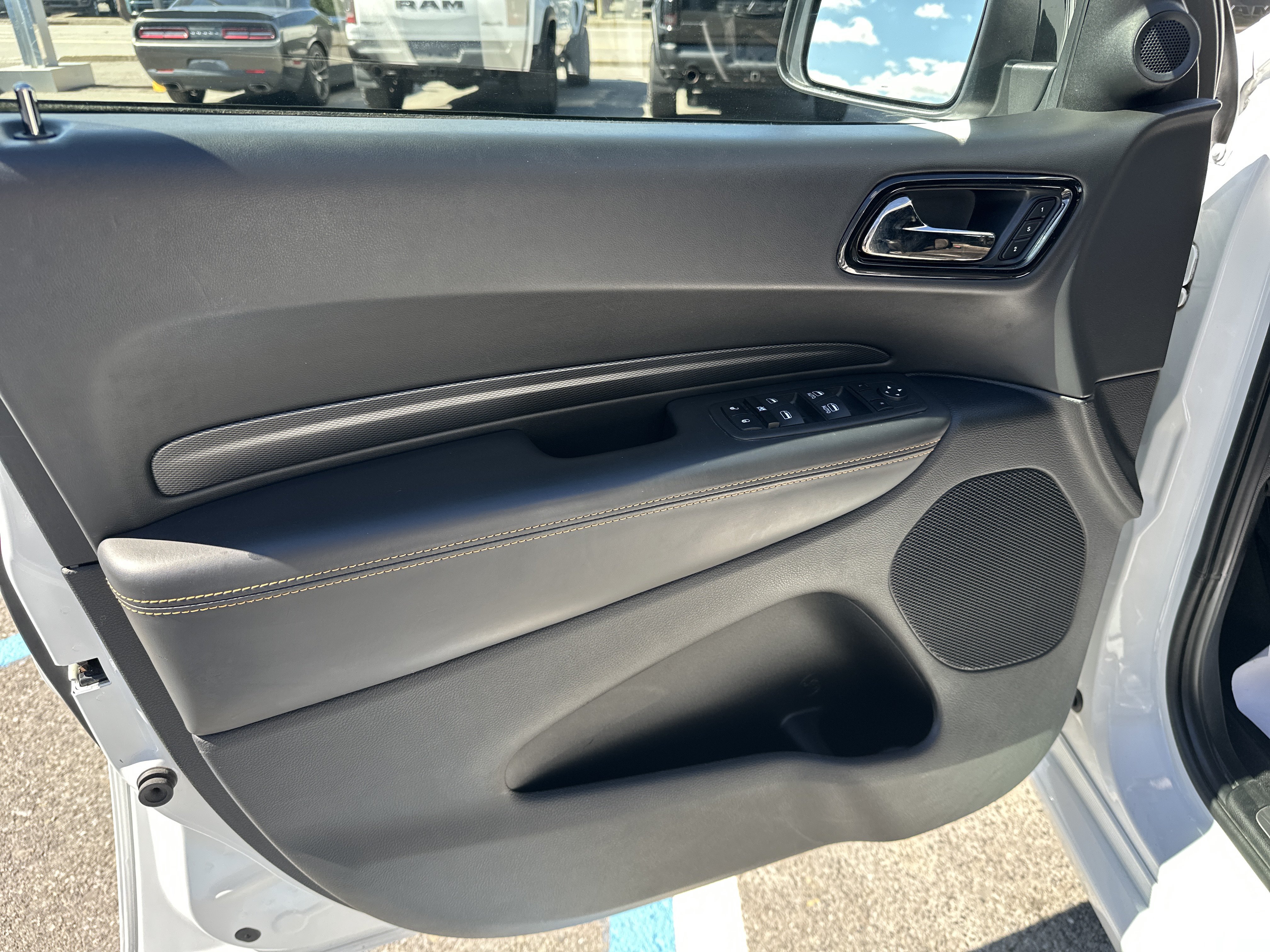 Used 2023 Dodge Durango R/T AWD/4WD image 19