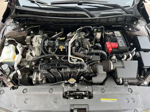 Used 2025 Nissan Altima 2.5 SV image 30