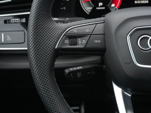 Used 2025 Audi SQ7 Premium Plus AWD/4WD image 18