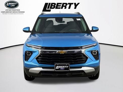 Used 2025 Chevrolet TrailBlazer LT AWD/4WD image 9