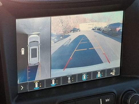 Used 2019 GMC Terrain Denali w/ Advanced Safety Package image 19