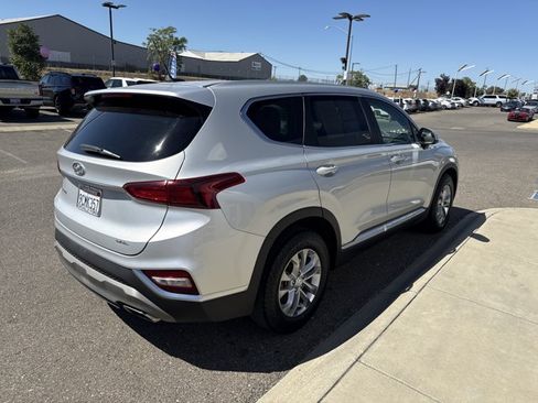 Used 2019 Hyundai Santa Fe SE FWD image 5