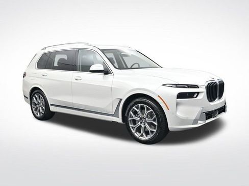 New 2026 BMW X7 xDrive40i image 2